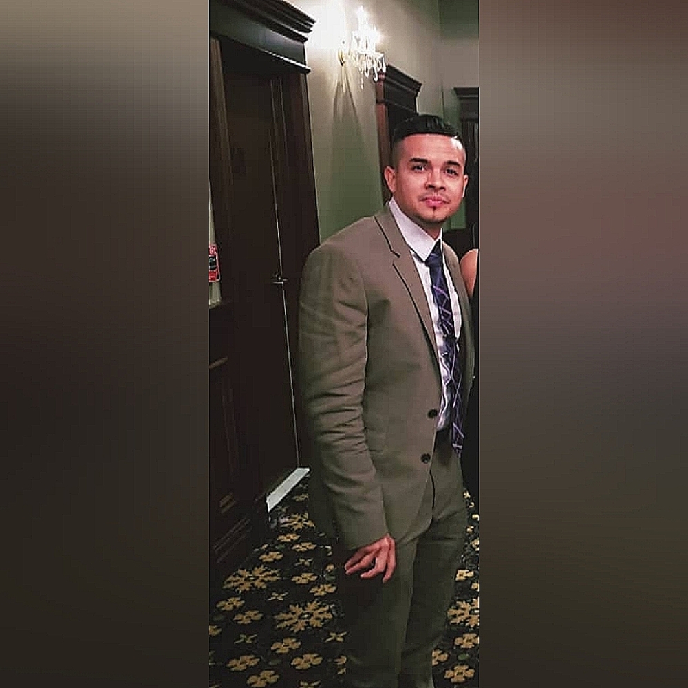 Meet your Posher, Luis